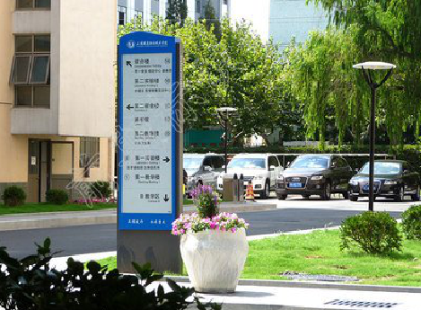  岐山哪些因素影响宣传栏的制作？